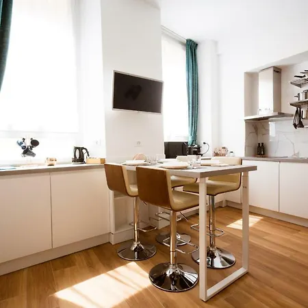 Elegant Apartments 5 Terre La Spezia Exterior photo
